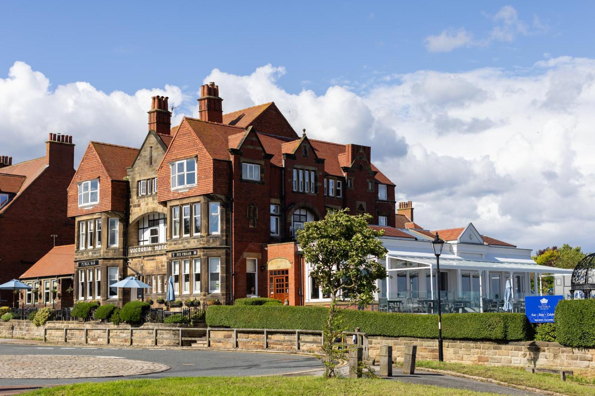 Victoria Hotel Robin Hood's Bay Exterior foto