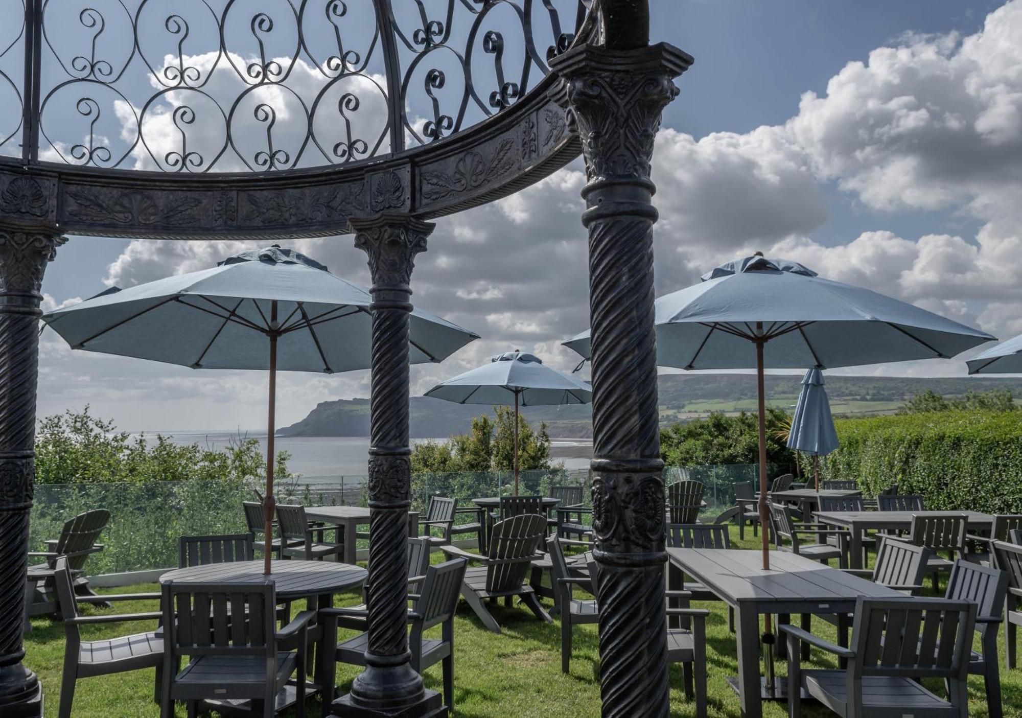 Victoria Hotel Robin Hood's Bay Exterior foto